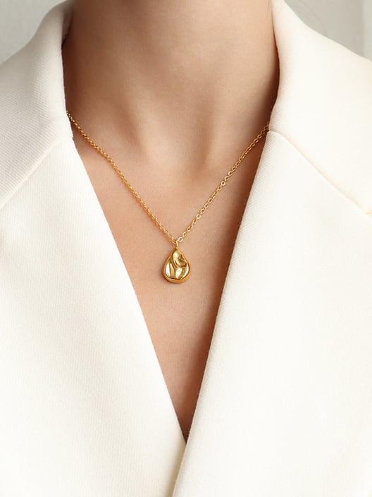 Embossed Teardrop Pendant Necklace - Arabella Cleo