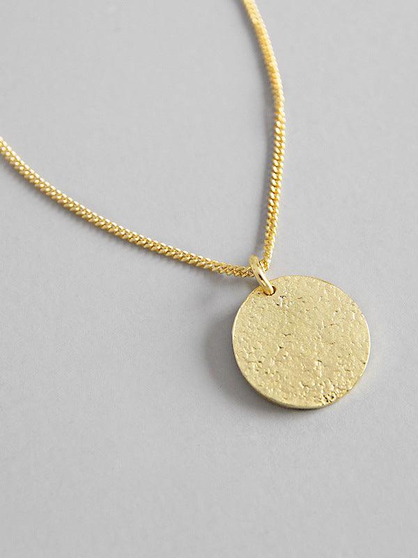 Embossed Circle Pendant Necklace - Arabella Cleo